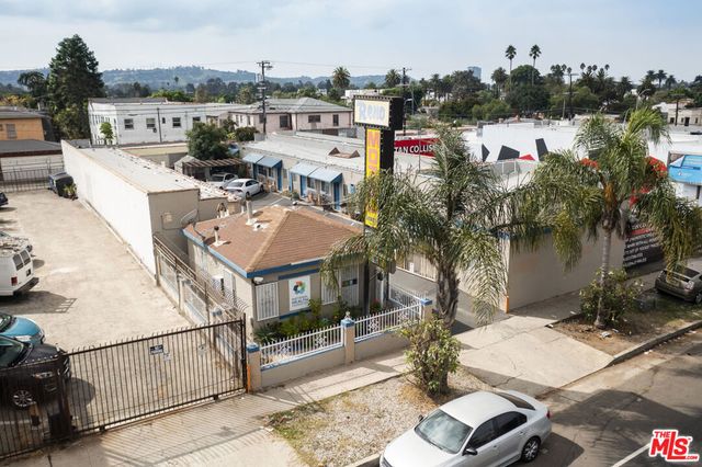 5134 W Washington Boulevard, Los Angeles, CA 90016