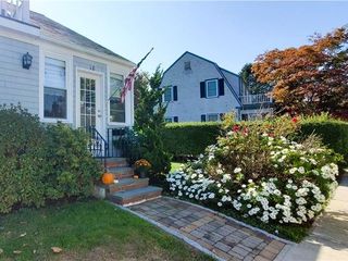 18 Palmer Street, Newport, RI 02840