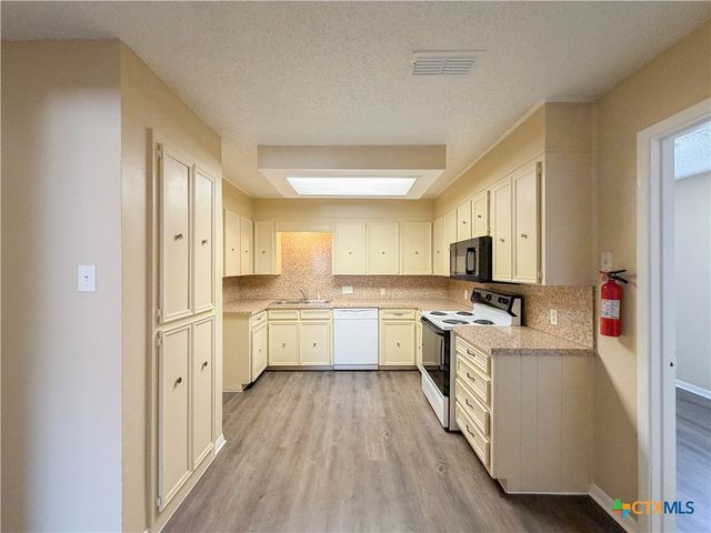 3806 Shallowford Road, Temple, TX 76502