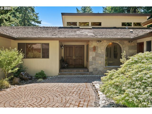 17927 S Dick Dr, Oregon City, OR 97045