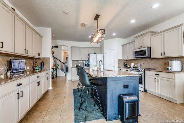 269 Tufted, San Antonio, TX 78253