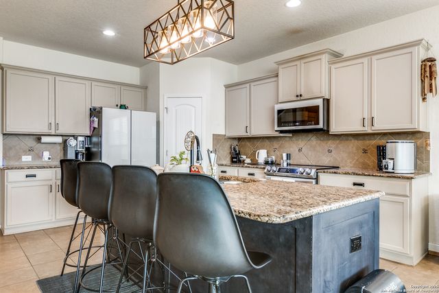 269 Tufted, San Antonio, TX 78253