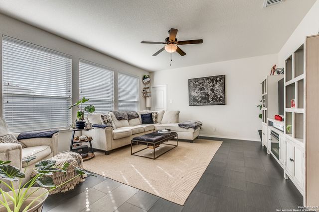 269 Tufted, San Antonio, TX 78253