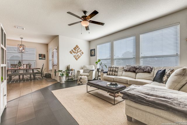 269 Tufted, San Antonio, TX 78253