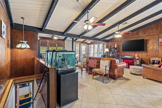 775 Marlin Street, Bayou Vista, TX 77563