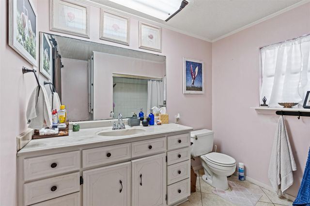 775 Marlin Street, Bayou Vista, TX 77563