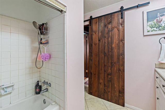 775 Marlin Street, Bayou Vista, TX 77563