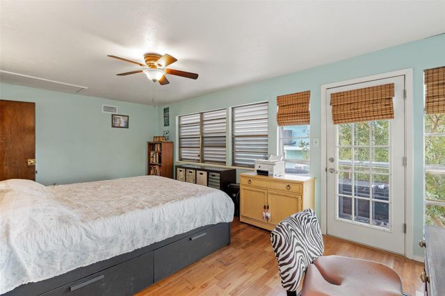 775 Marlin Street, Bayou Vista, TX 77563