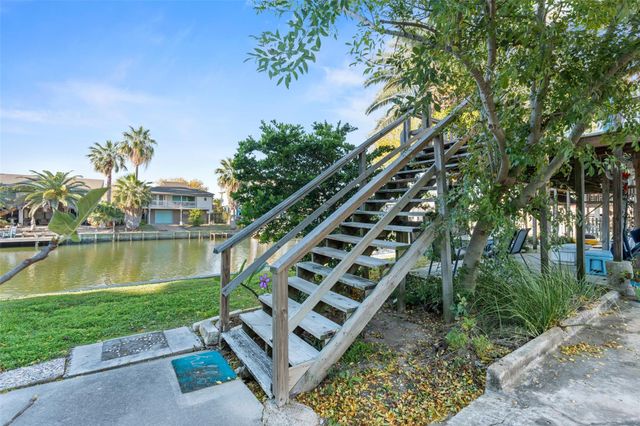 775 Marlin Street, Bayou Vista, TX 77563