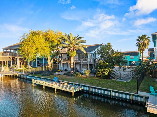 775 Marlin Street, Bayou Vista, TX 77563