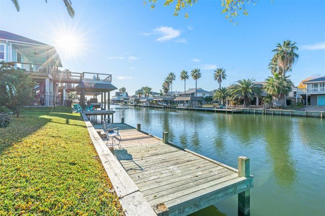 775 Marlin Street, Bayou Vista, TX 77563