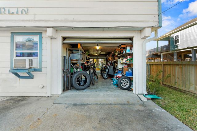 775 Marlin Street, Bayou Vista, TX 77563