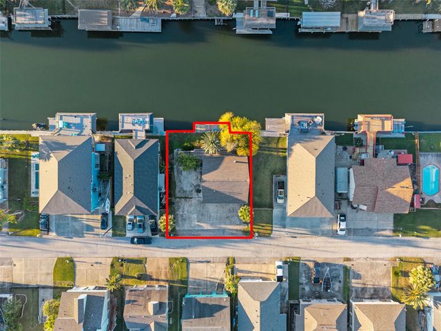 775 Marlin Street, Bayou Vista, TX 77563