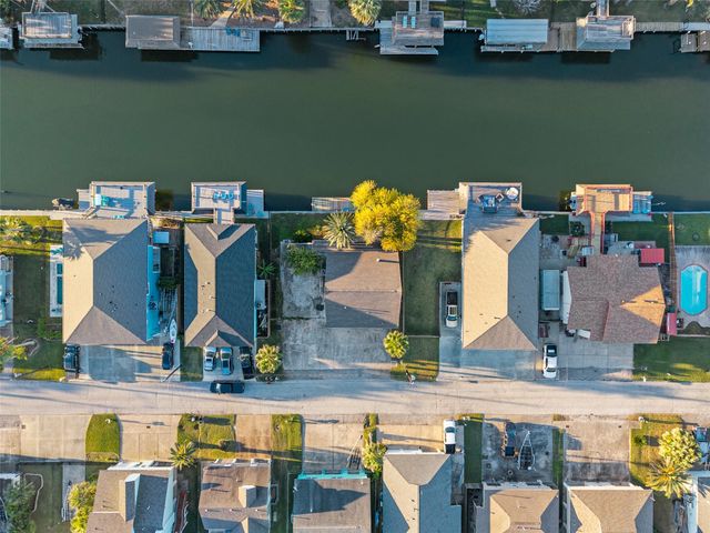 775 Marlin Street, Bayou Vista, TX 77563