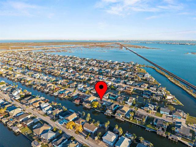 775 Marlin Street, Bayou Vista, TX 77563