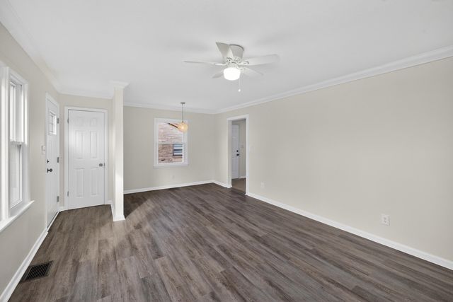 543 Freeman Drive, Lexington, KY 40505