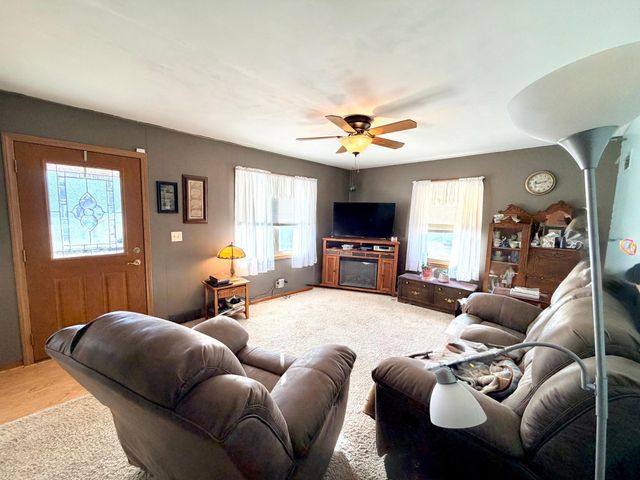 1015 Fredrick Avenue, Worthington, MN 56187