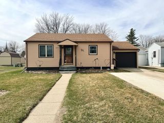 1015 Fredrick Avenue, Worthington, MN 56187
