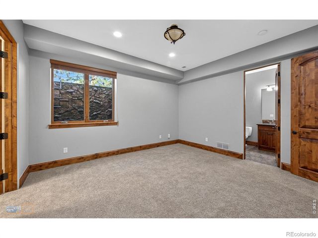 2102 Shoreside Drive, Berthoud, CO 80513