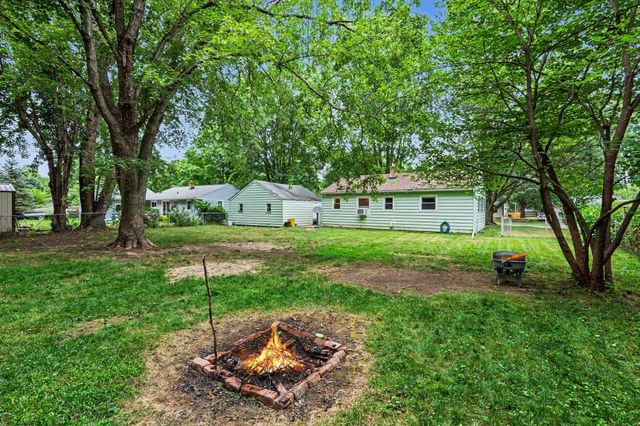 2304 Mapleview Avenue, Portage, MI 49024
