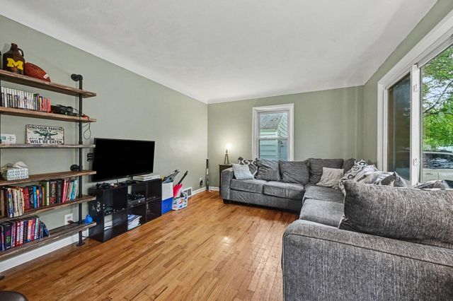 2304 Mapleview Avenue, Portage, MI 49024
