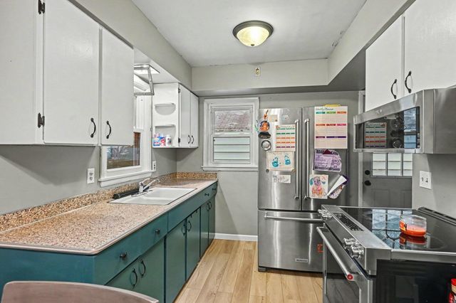 2304 Mapleview Avenue, Portage, MI 49024