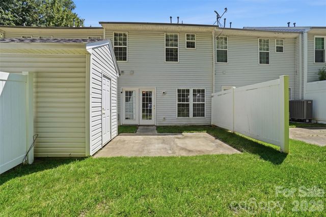 6072 Sapwood Court, Matthews, NC 28104