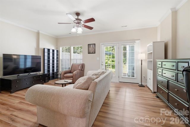 6072 Sapwood Court, Matthews, NC 28104