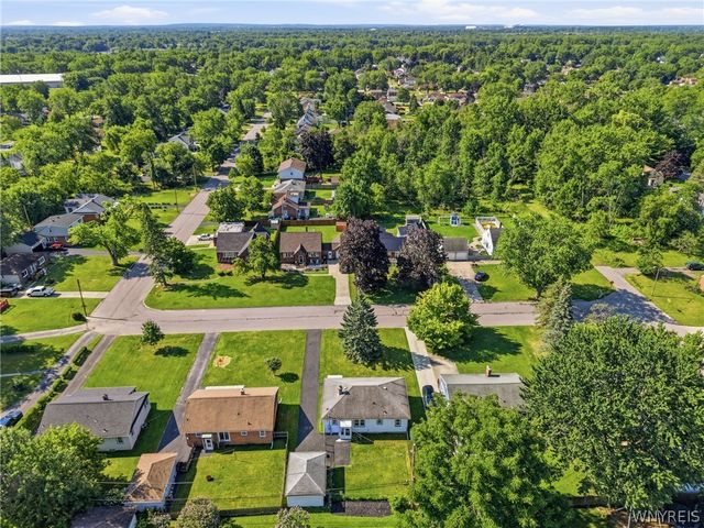 249 Boncroft Drive, West Seneca, NY 14224