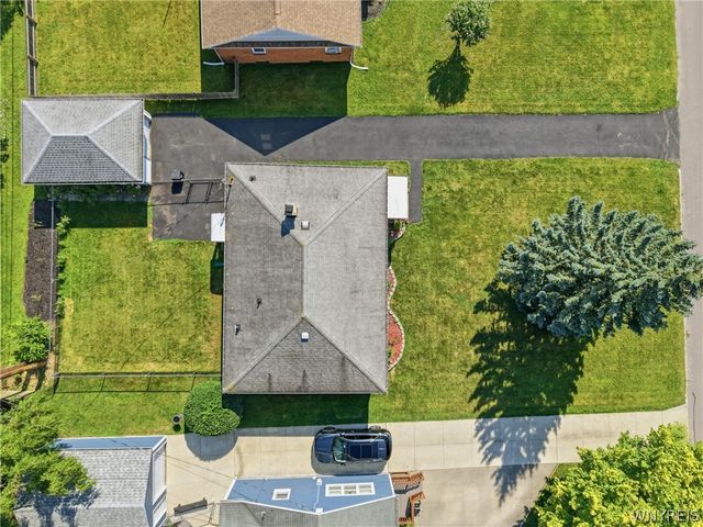 249 Boncroft Drive, West Seneca, NY 14224