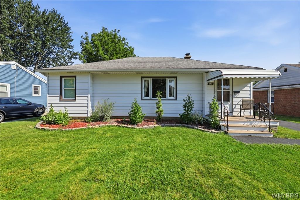 249 Boncroft Drive, West Seneca, NY 14224