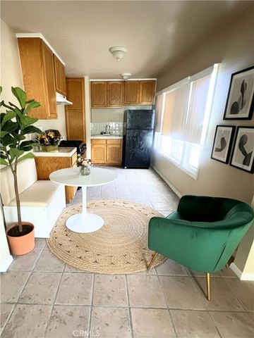 7319 S Normandie, Los Angeles, CA 90044