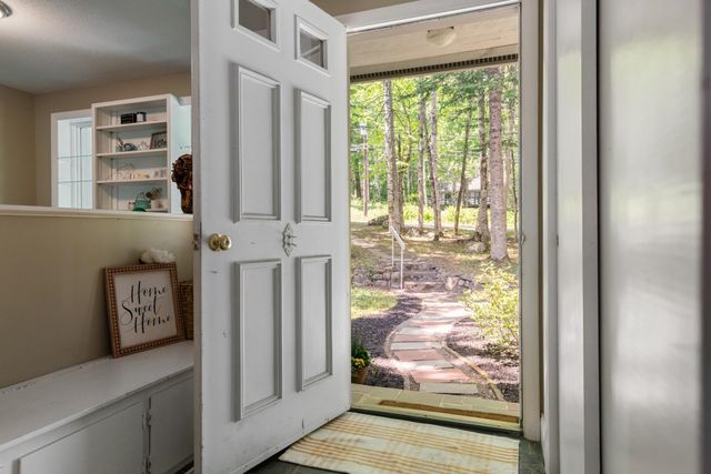 10 Wedgewood Drive, Grantham, NH 03753