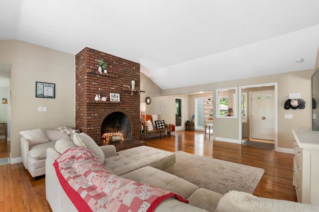 10 Wedgewood Drive, Grantham, NH 03753