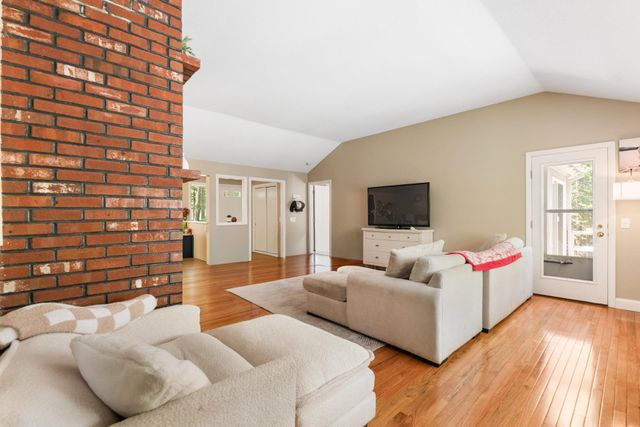 10 Wedgewood Drive, Grantham, NH 03753