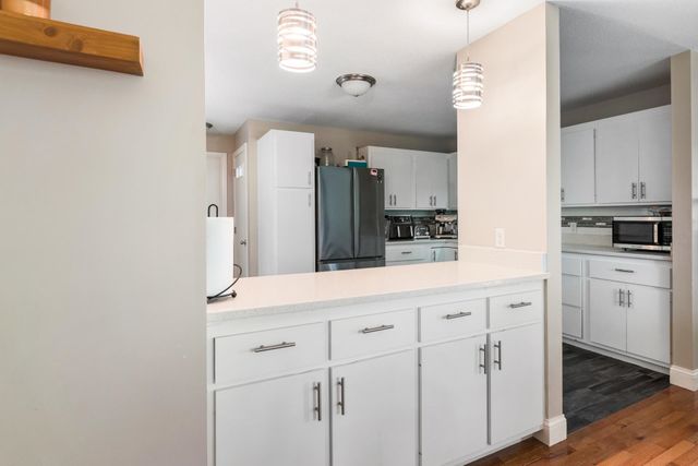 10 Wedgewood Drive, Grantham, NH 03753