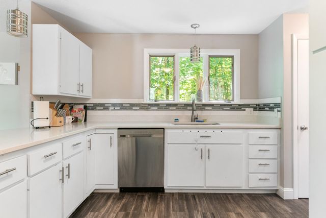 10 Wedgewood Drive, Grantham, NH 03753