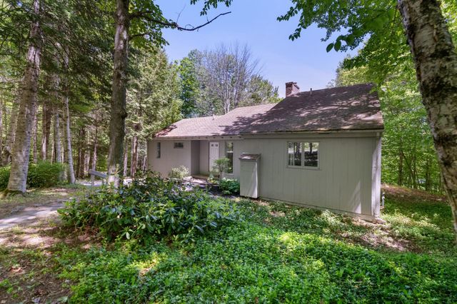 10 Wedgewood Drive, Grantham, NH 03753