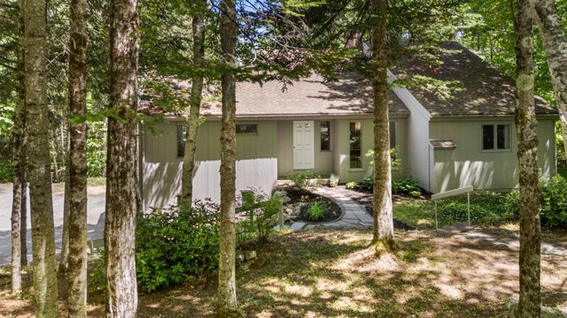 10 Wedgewood Drive, Grantham, NH 03753