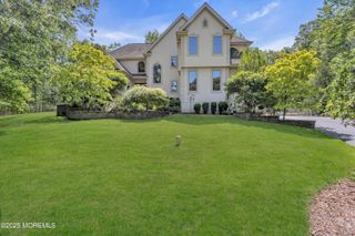 6 Canterbury Court, Jackson, NJ 08527
