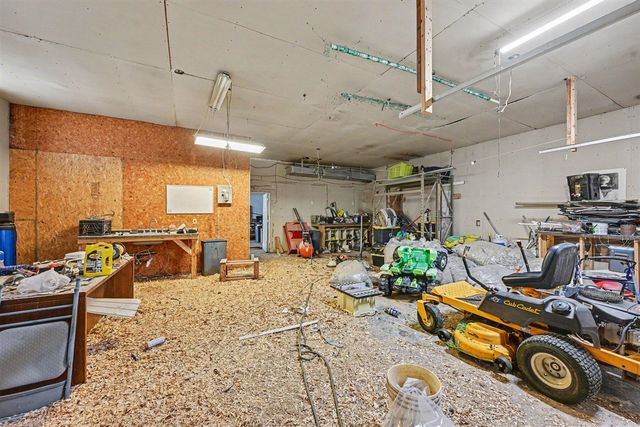 59293 Roberts Road, Three Rivers, MI 49093