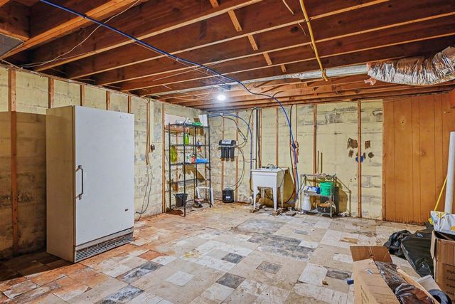 59293 Roberts Road, Three Rivers, MI 49093