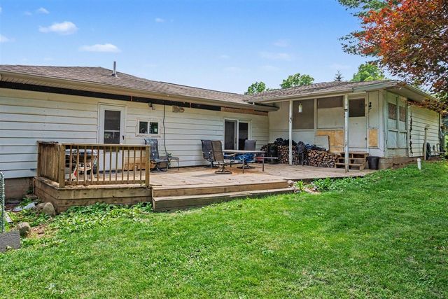 59293 Roberts Road, Three Rivers, MI 49093