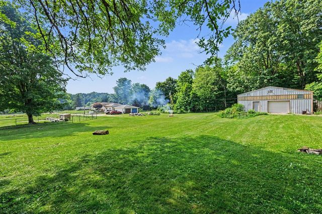 59293 Roberts Road, Three Rivers, MI 49093
