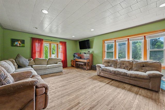 59293 Roberts Road, Three Rivers, MI 49093