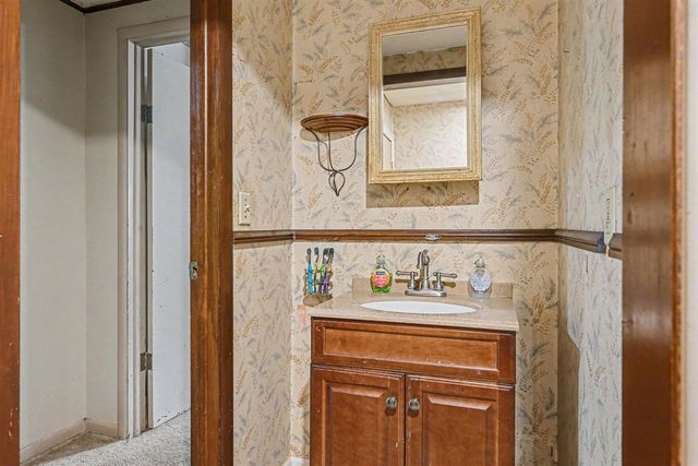 59293 Roberts Road, Three Rivers, MI 49093