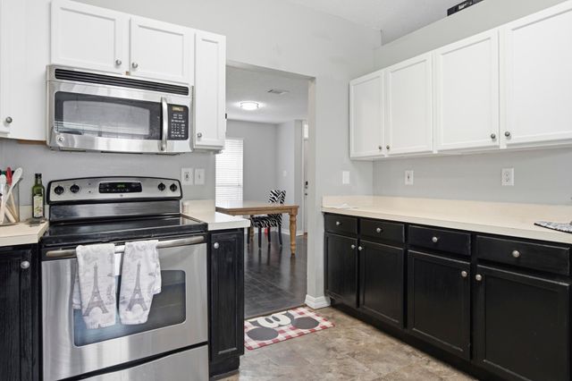 13071 Windcrest Ln., Gulfport, MS 39503