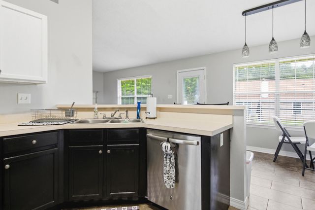 13071 Windcrest Ln., Gulfport, MS 39503