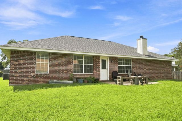 13071 Windcrest Ln., Gulfport, MS 39503
