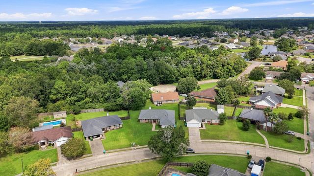 13071 Windcrest Ln., Gulfport, MS 39503